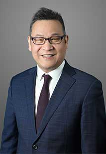 吳豐昌-正裝照.jpg