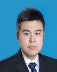 王曉偉簡(jiǎn)歷照片.png