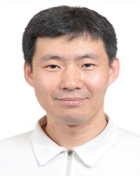 王偉.jpg